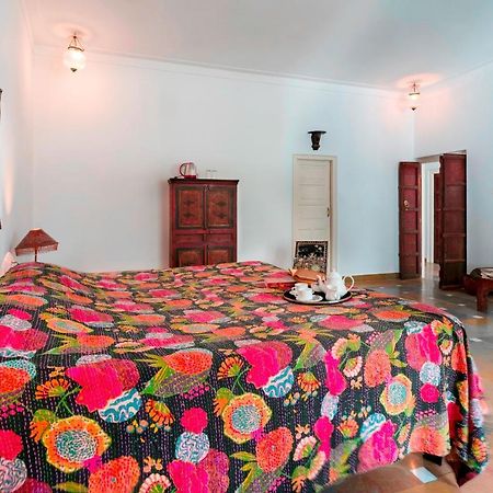 Hibiscus Hotel Udaipur Luaran gambar