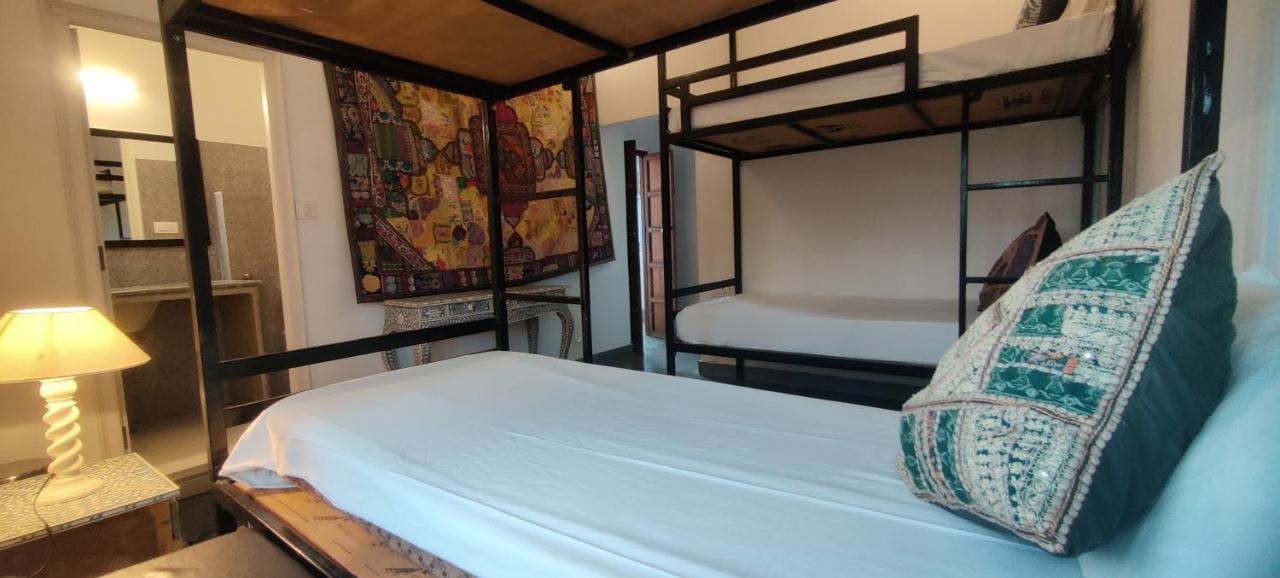 Hibiscus Hotel Udaipur Luaran gambar