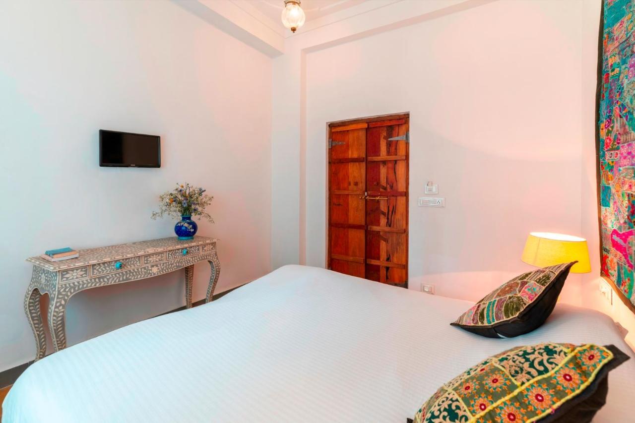 Hibiscus Hotel Udaipur Luaran gambar